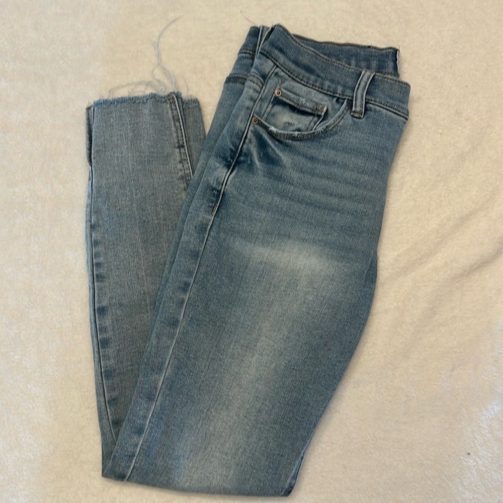 Kenzie Jeans Vintage Luxe Frayed